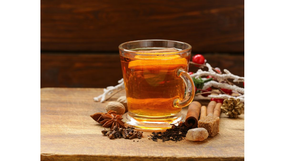 5 Reasons To Drink Cinnamon Water On An Empty Stomach